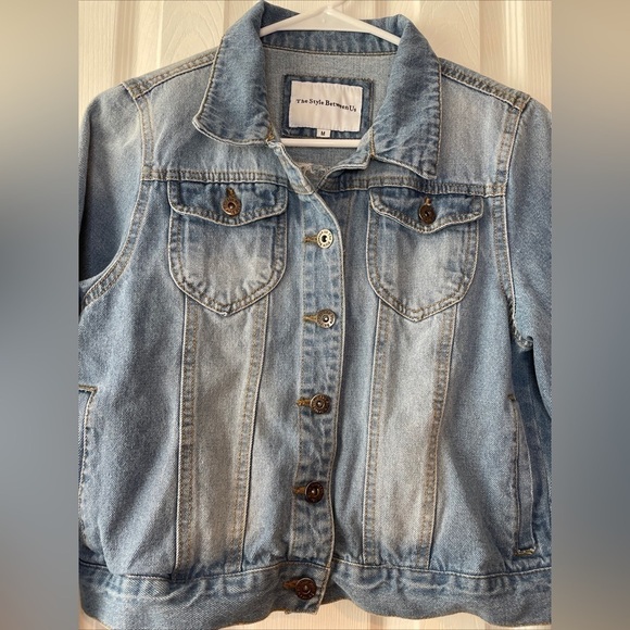 The Style Between Us Jean Jacket Junior Medium Denim - Picture 16 of 16